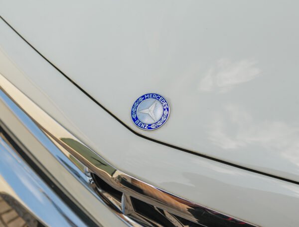 Mercedes 230SL - Imagem 11